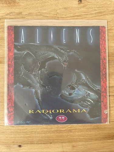 Radiorama aliens - /, --aliens
